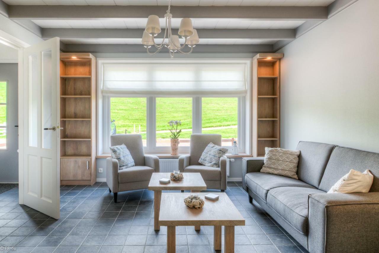 Villa Vakantiehuisje 'T Is Wad à Moddergat Extérieur photo