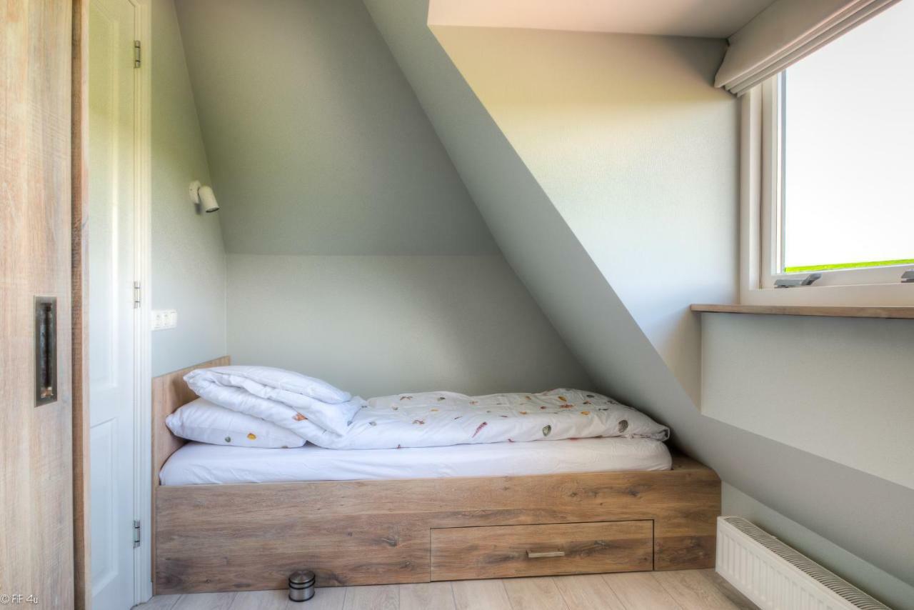 Villa Vakantiehuisje 'T Is Wad à Moddergat Extérieur photo
