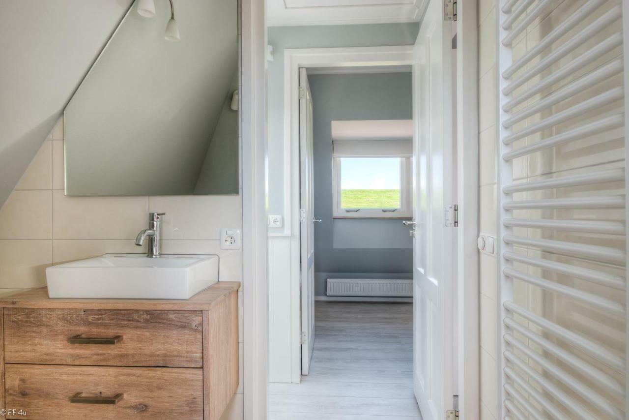 Villa Vakantiehuisje 'T Is Wad à Moddergat Extérieur photo