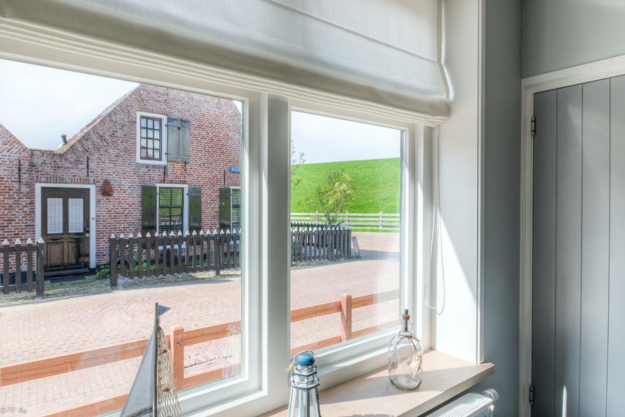 Villa Vakantiehuisje 'T Is Wad à Moddergat Extérieur photo